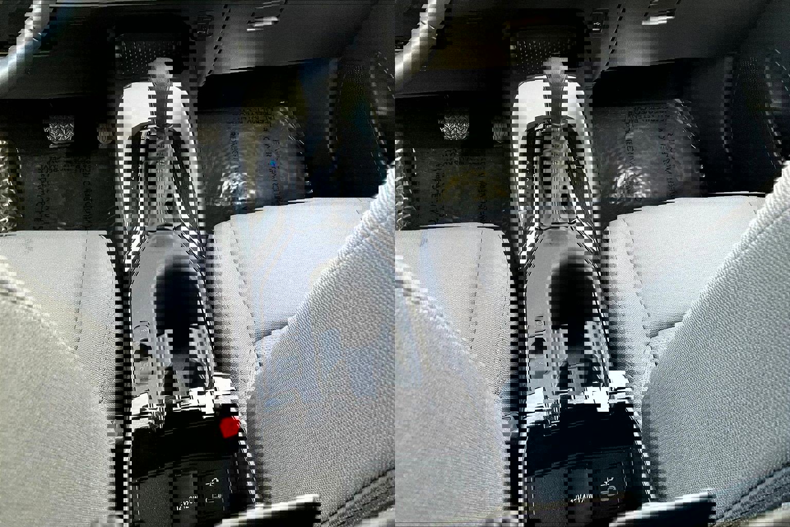 Used 2025 Toyota Corolla SE image 30