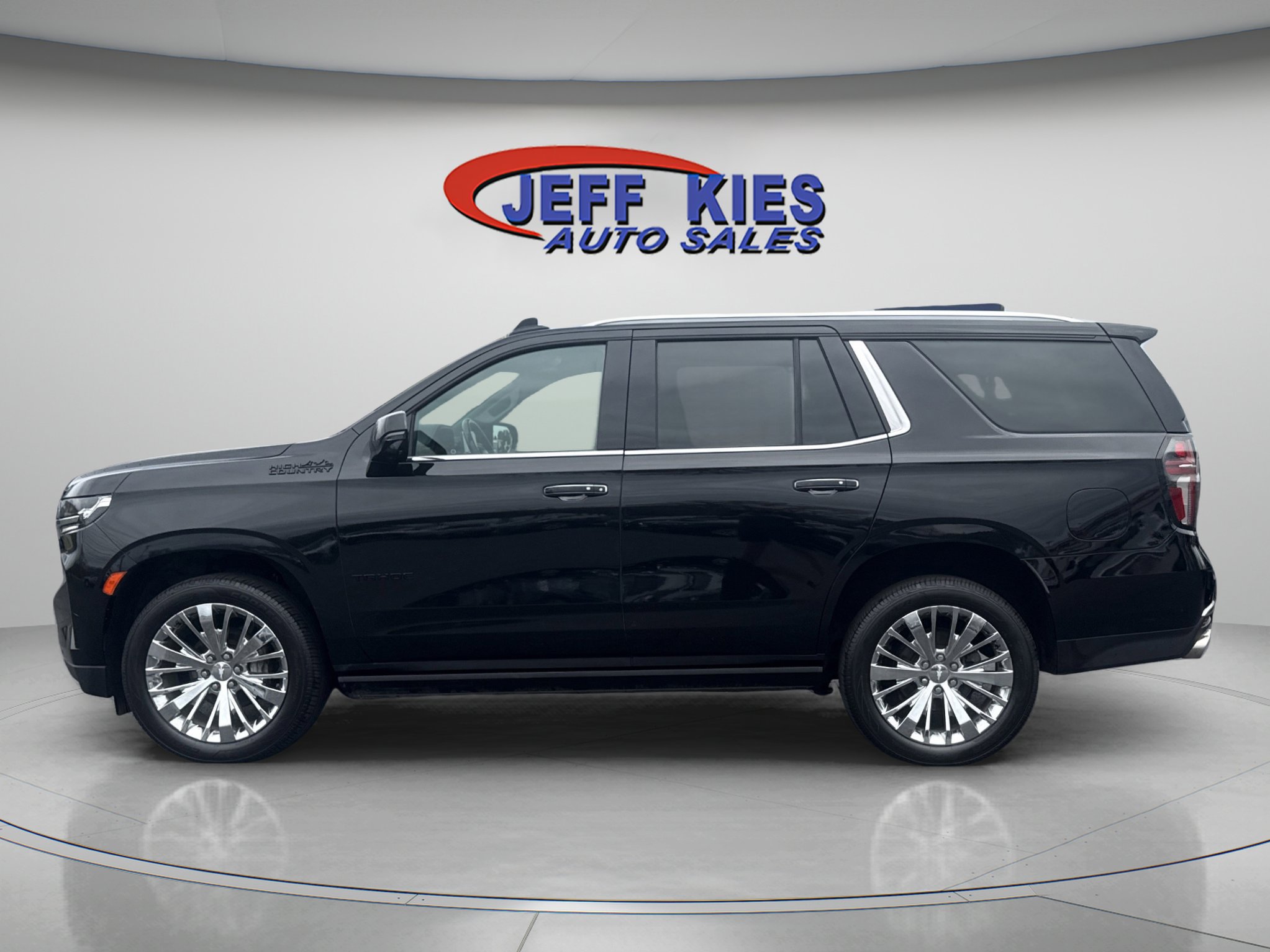 Used 2022 Chevrolet Tahoe High Country AWD/4WD image 8