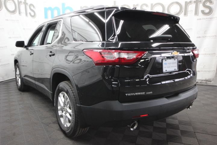 Used 2020 Chevrolet Traverse LT w/ Driver Confidence II Package AWD/4WD image 4