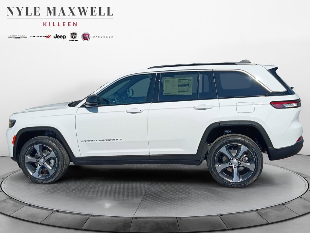 New 2026 Jeep Grand Cherokee Limited RWD image 13