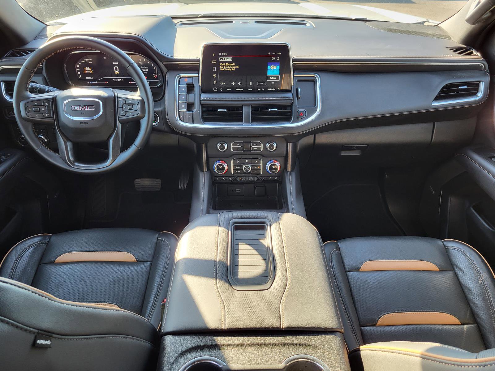 Used 2024 GMC Yukon AT4 w/ Technology Package image 14