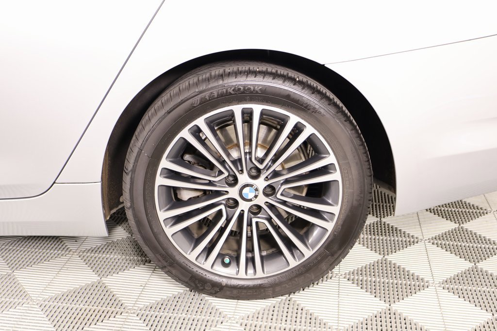 Used 2019 BMW 530i w/ Premium Package image 21