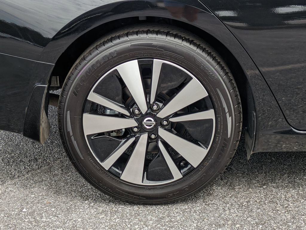 Used 2021 Nissan Altima 2.5 SR w/ SR Premium Package image 13