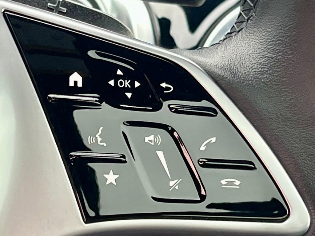 Certified 2025 Mercedes-Benz GLB 250 4MATIC image 40