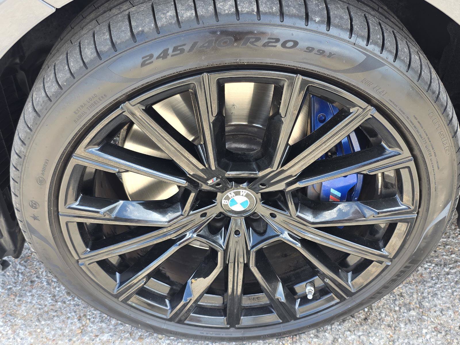 Used 2022 BMW 750i xDrive w/ M Sport Package AWD/4WD image 56