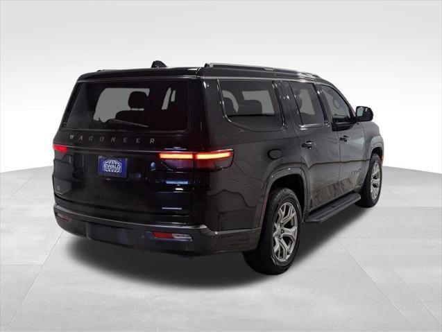 Certified 2022 Jeep Wagoneer Series II w/ Rear Seat Video Group 1 AWD/4WD image 3