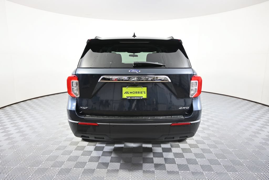 Used 2024 Ford Explorer XLT AWD/4WD image 5
