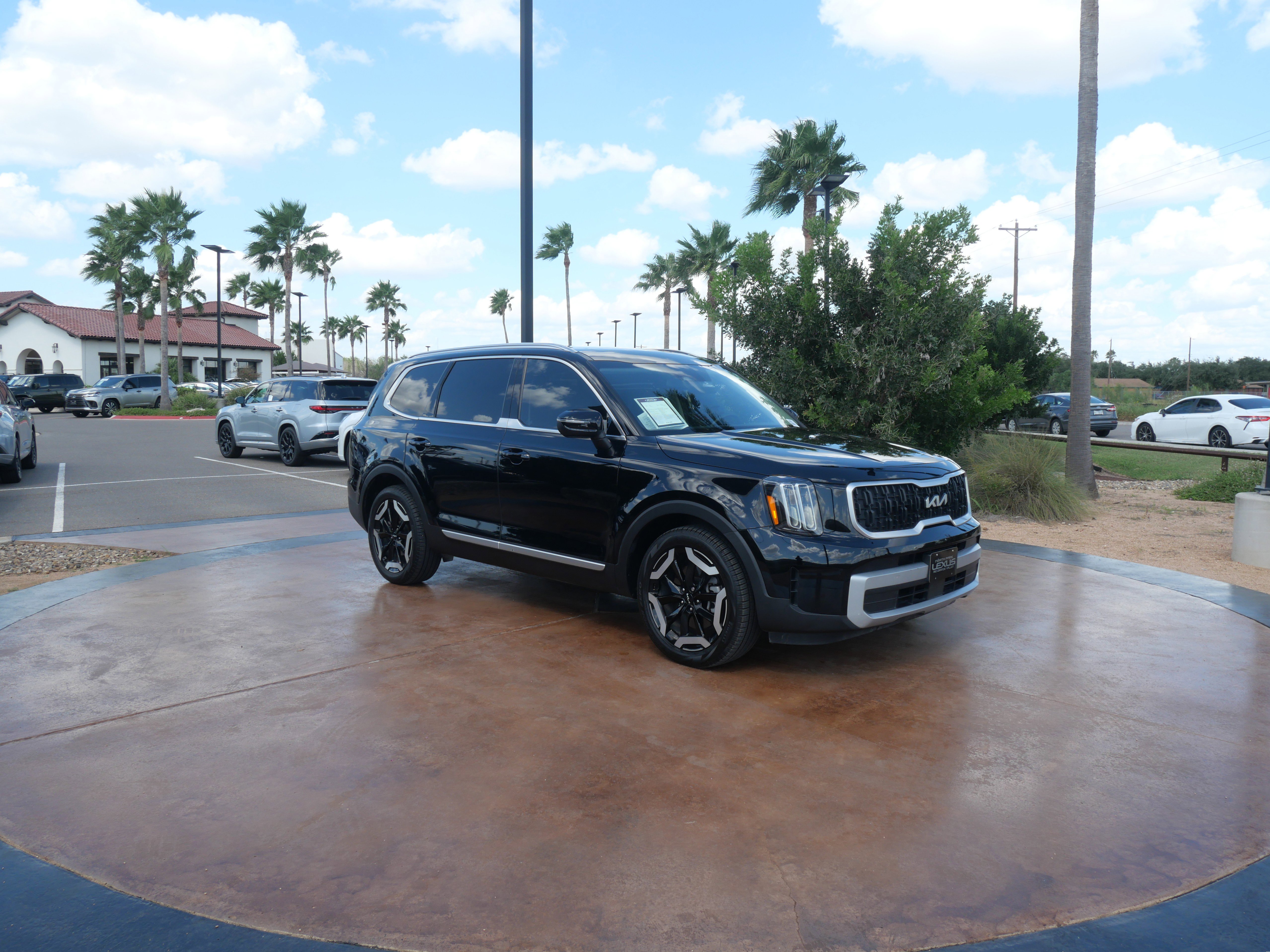 Used 2023 Kia Telluride EX