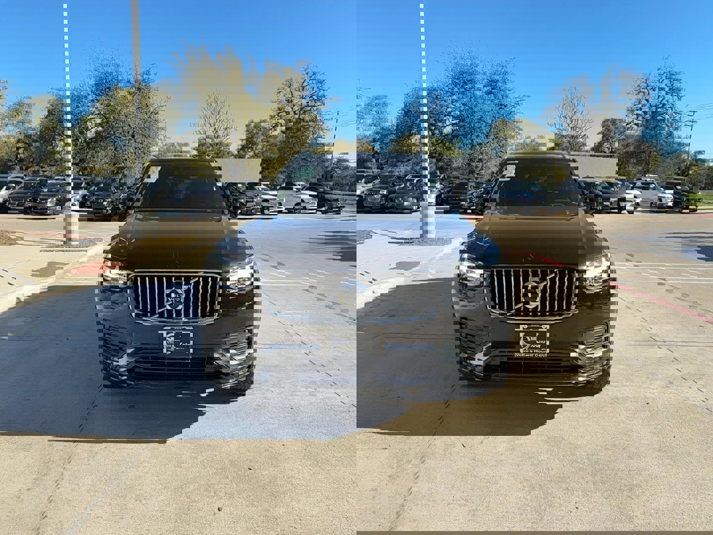 Used 2020 Volvo XC90 T6 Momentum w/ Advanced Package image 8