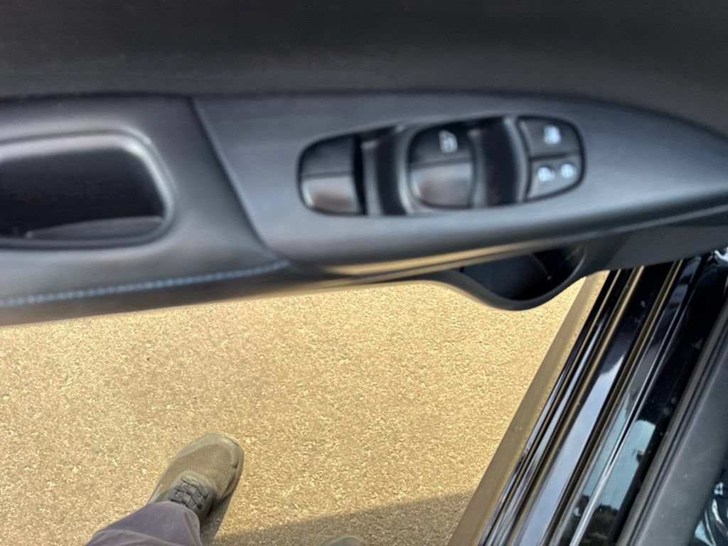 Used 2017 Nissan Sentra SR FWD image 13