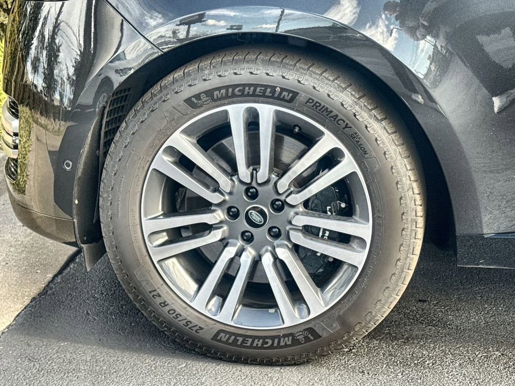 Certified 2023 Land Rover Range Rover SE image 10