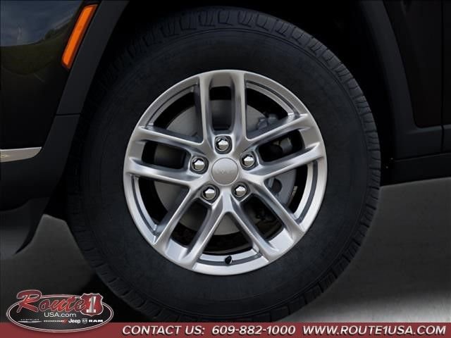 New 2026 Jeep Grand Cherokee L Laredo image 8