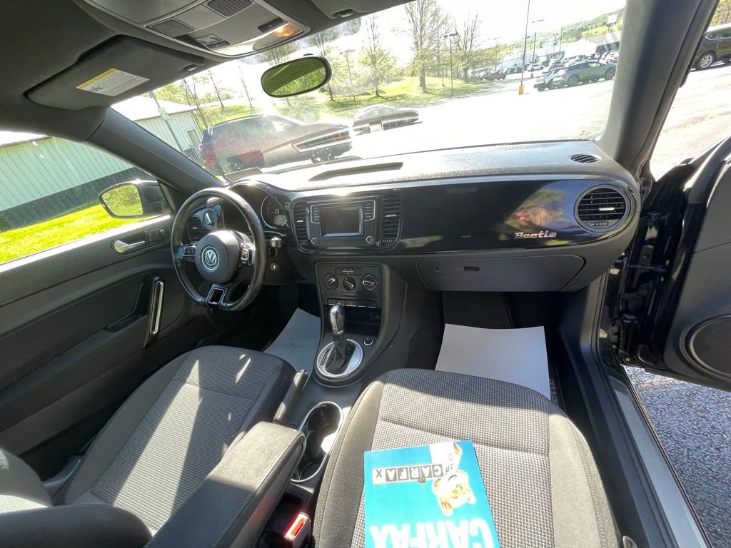 Used 2019 Volkswagen Beetle 2.0T S FWD image 10