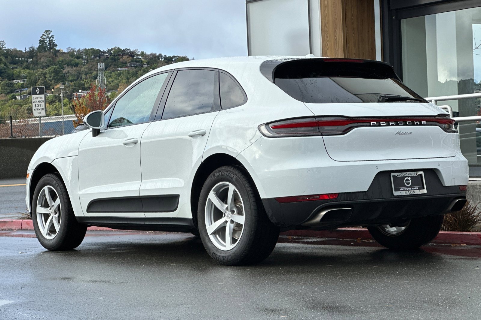 Used 2020 Porsche Macan image 6
