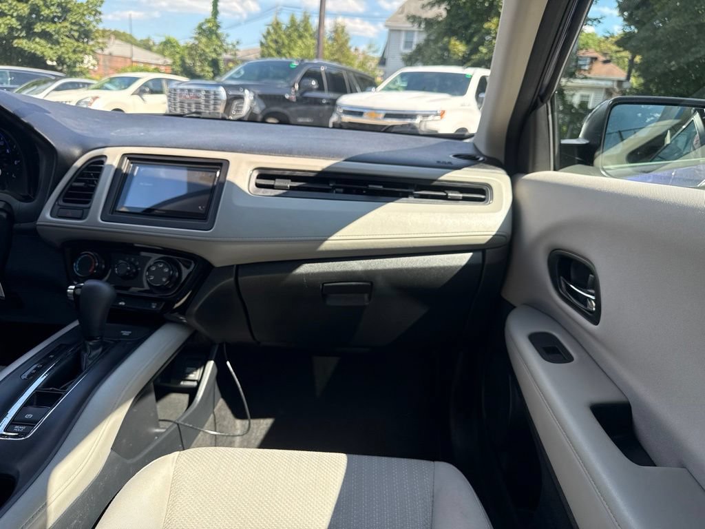 Used 2016 Honda HR-V LX image 22