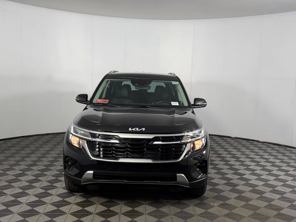 Used 2025 Kia Seltos EX AWD/4WD image 11