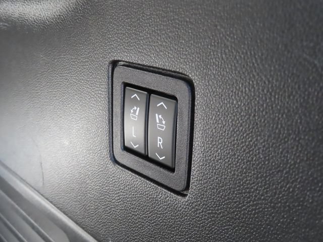 Used 2021 Chevrolet Traverse High Country AWD/4WD image 33