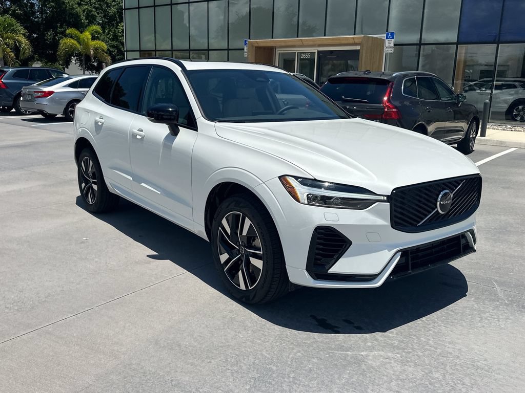 New 2026 Volvo XC60 T8 Core w/ Climate Package AWD/4WD image 5