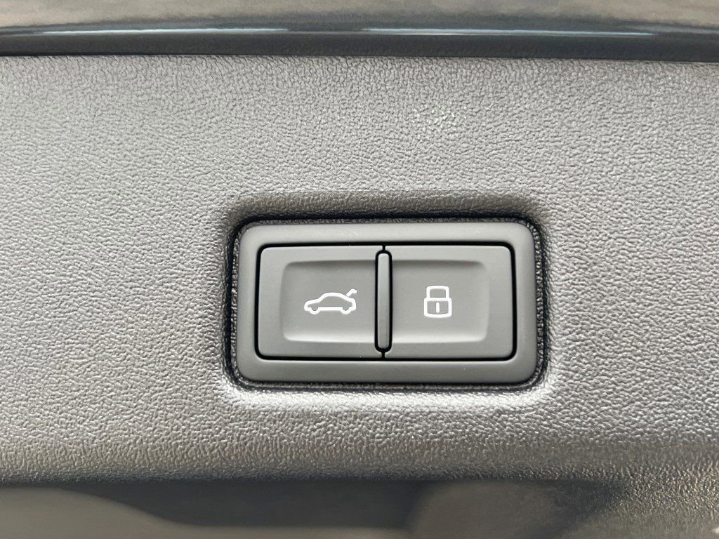 New 2025 Audi Q5 2.0T Premium Plus image 14