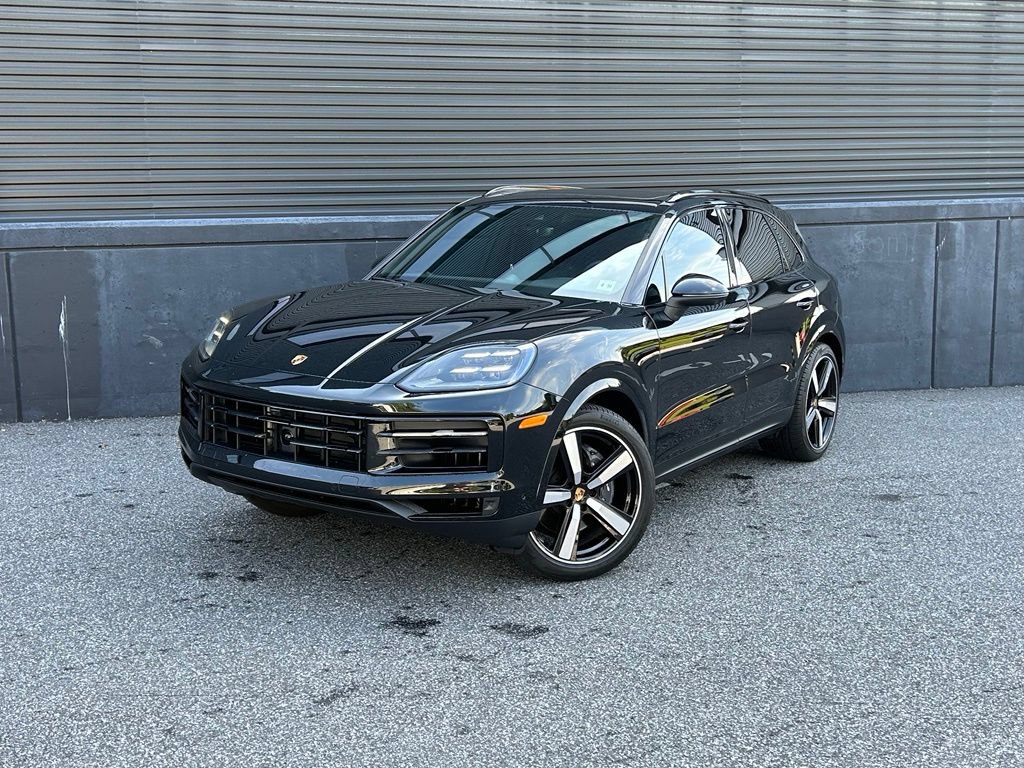 Certified 2025 Porsche Cayenne AWD/4WD image 6
