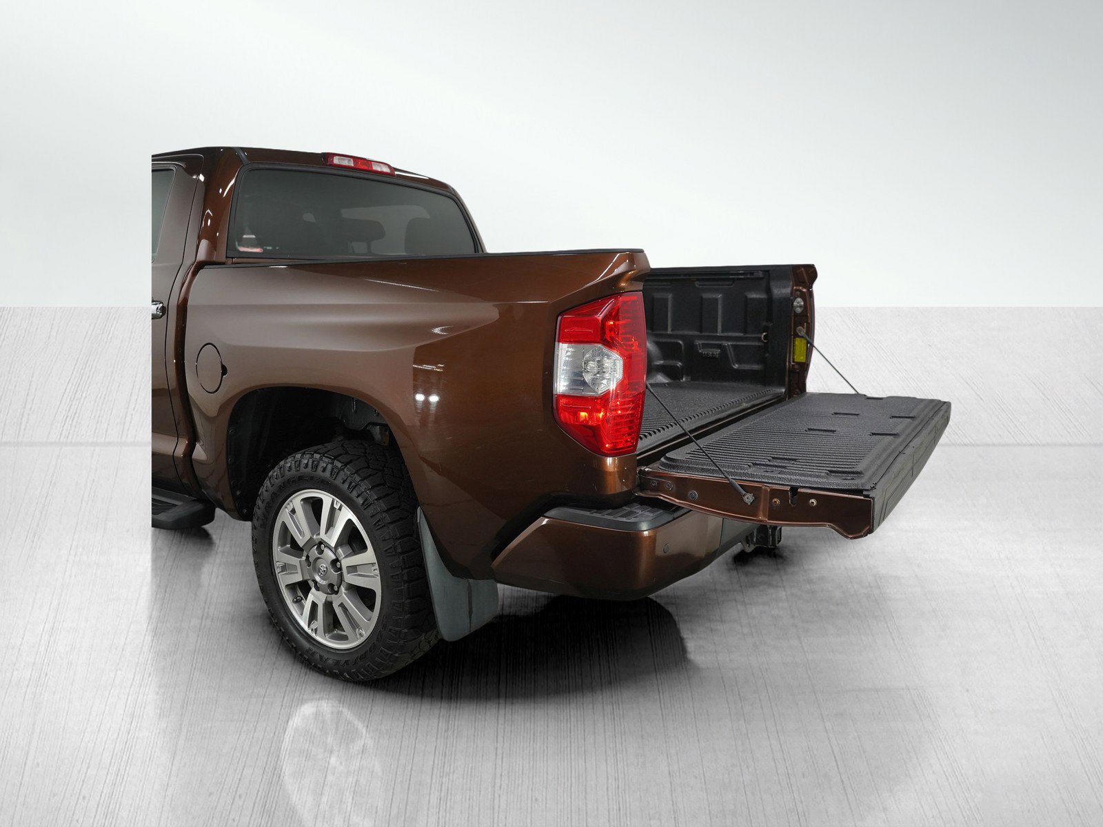 Used 2015 Toyota Tundra 1794 Edition AWD/4WD image 9