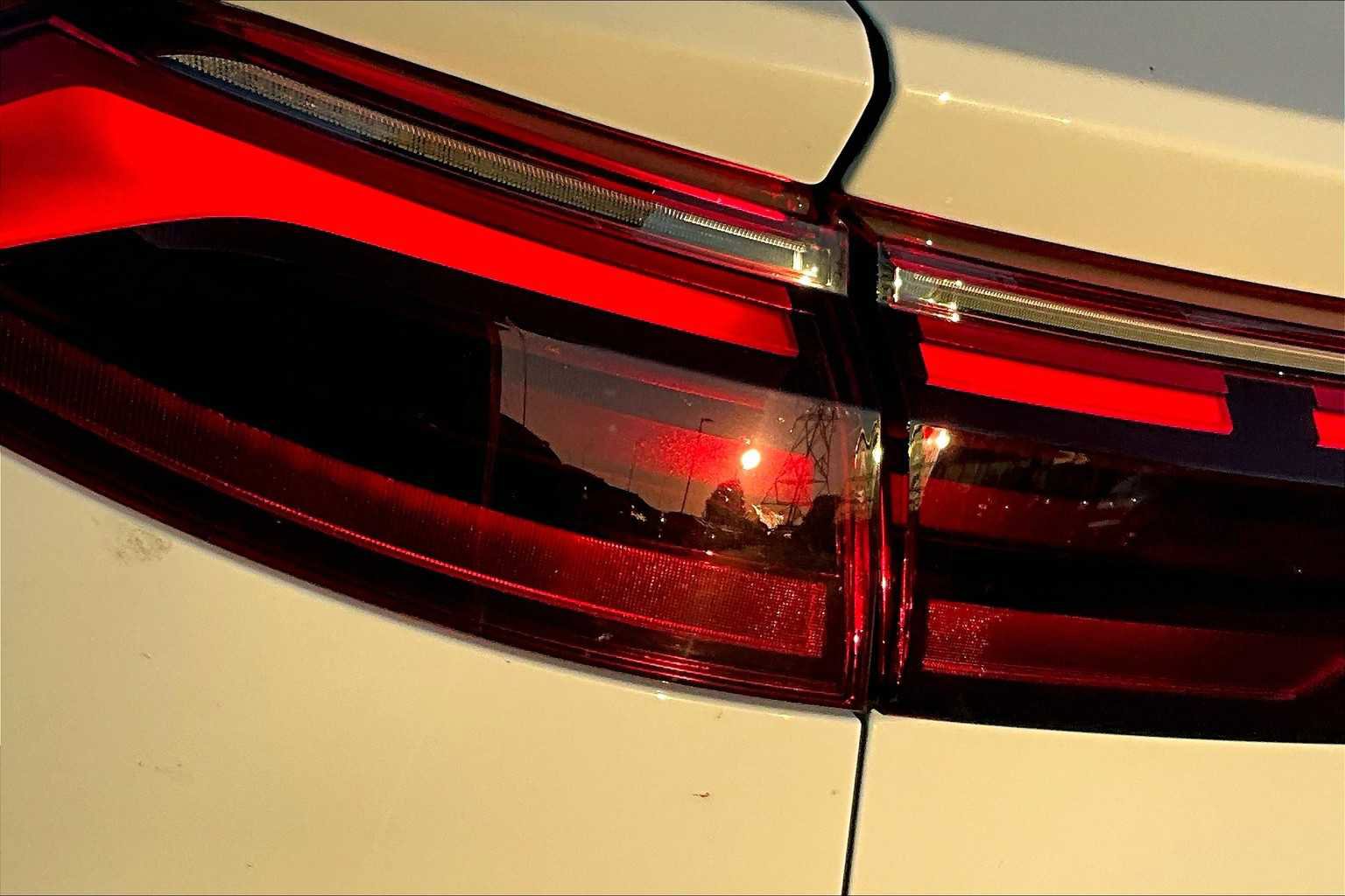 New 2026 Audi Q8 Premium Plus image 14