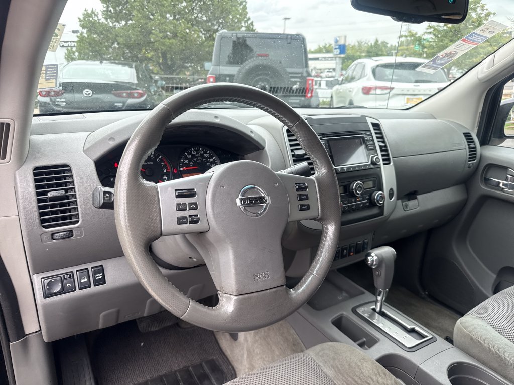 Used 2018 Nissan Frontier SV w/ Value Truck Package AWD/4WD image 13