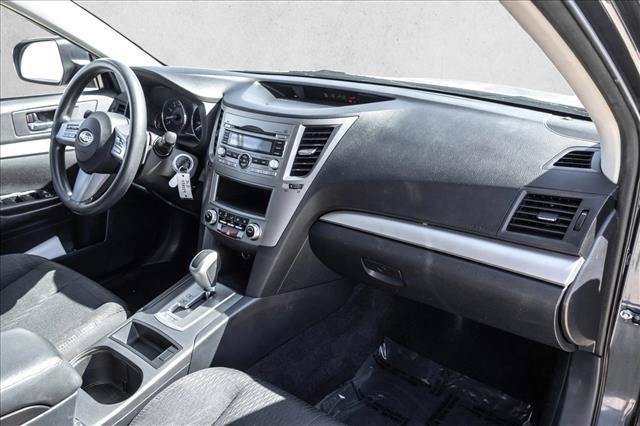 Used 2010 Subaru Outback 2.5i AWD/4WD image 22
