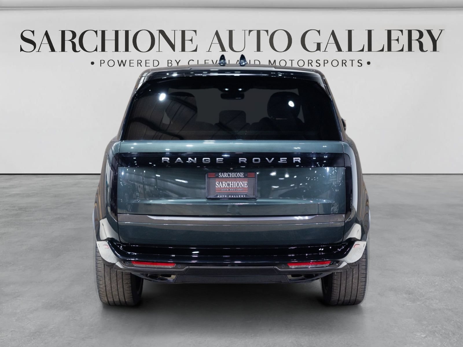 Used 2025 Land Rover Range Rover SE AWD/4WD image 15