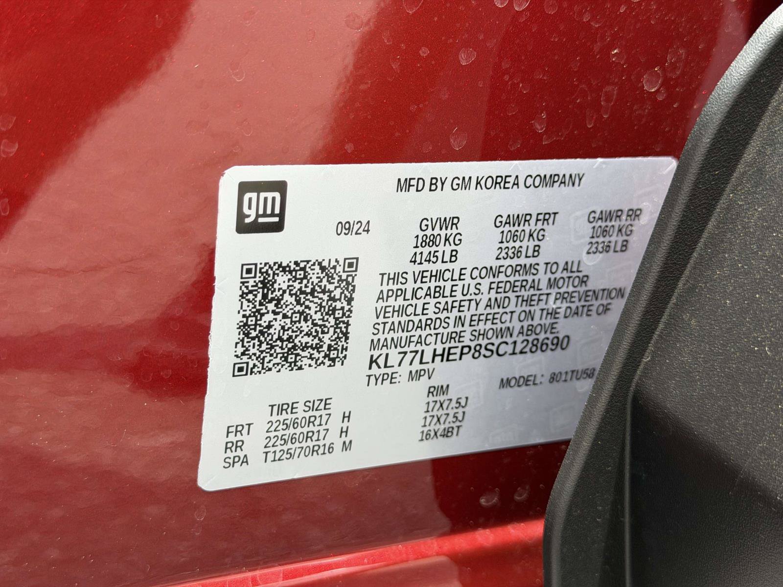 Used 2025 Chevrolet Trax LT w/ LT Convenience Package FWD image 16