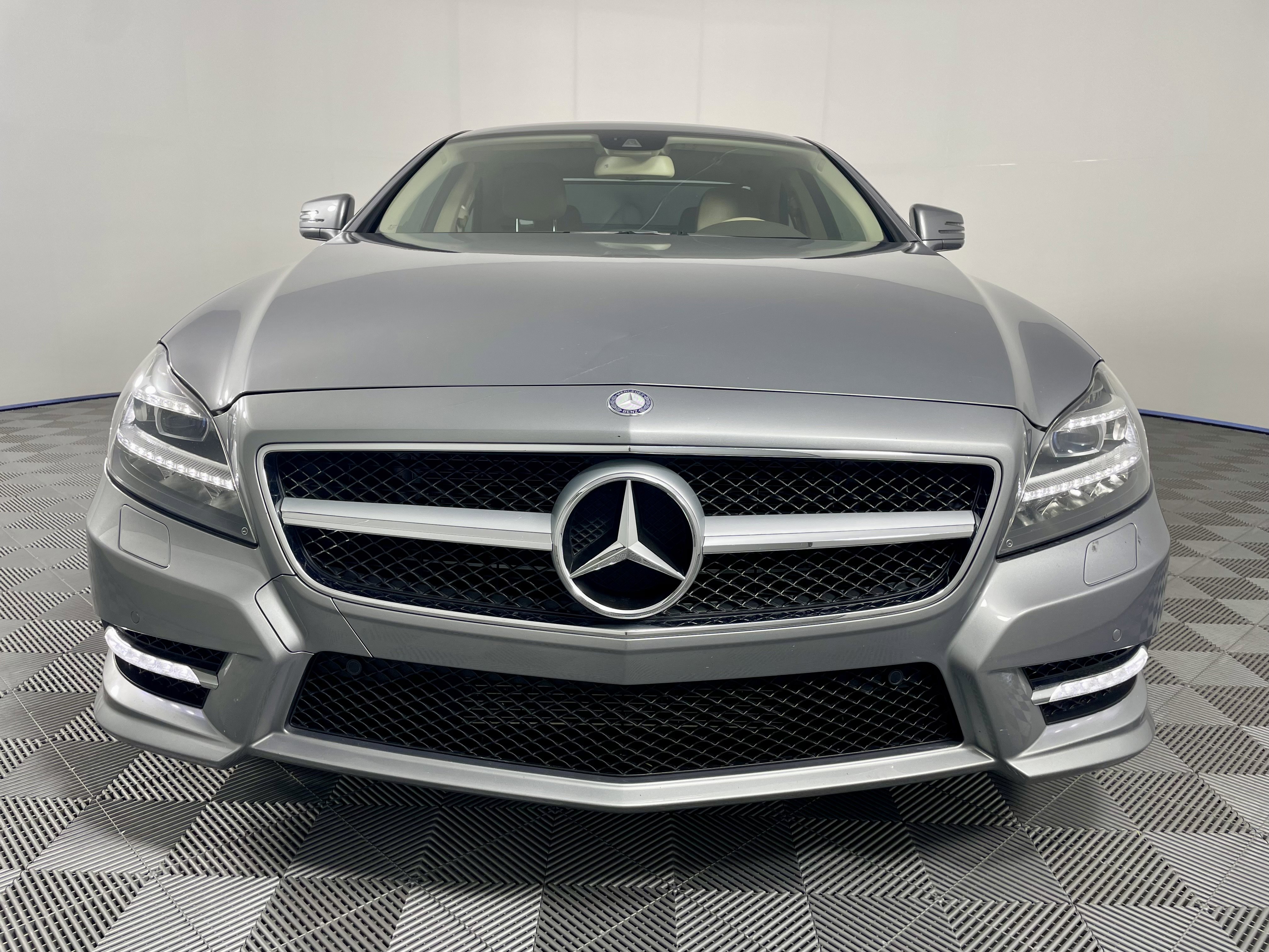 Used 2012 Mercedes-Benz CLS 550 image 8
