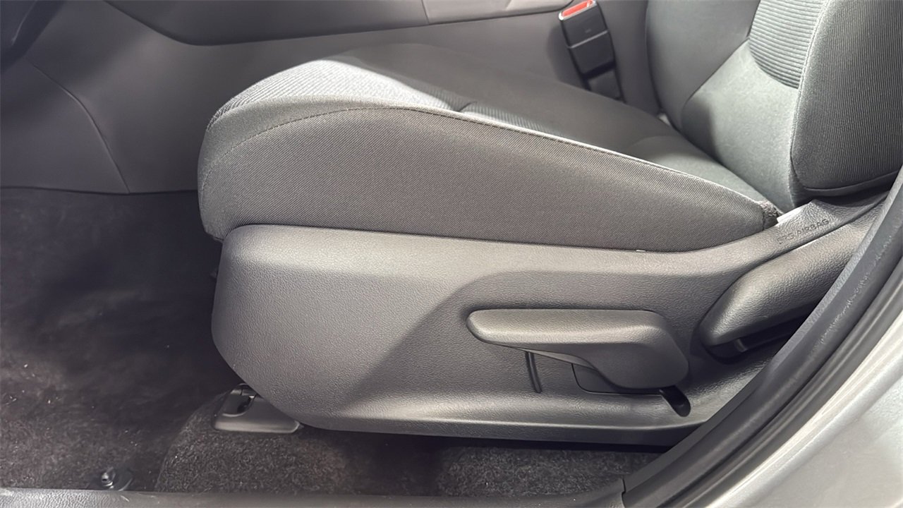 New 2025 Toyota RAV4 LE image 14