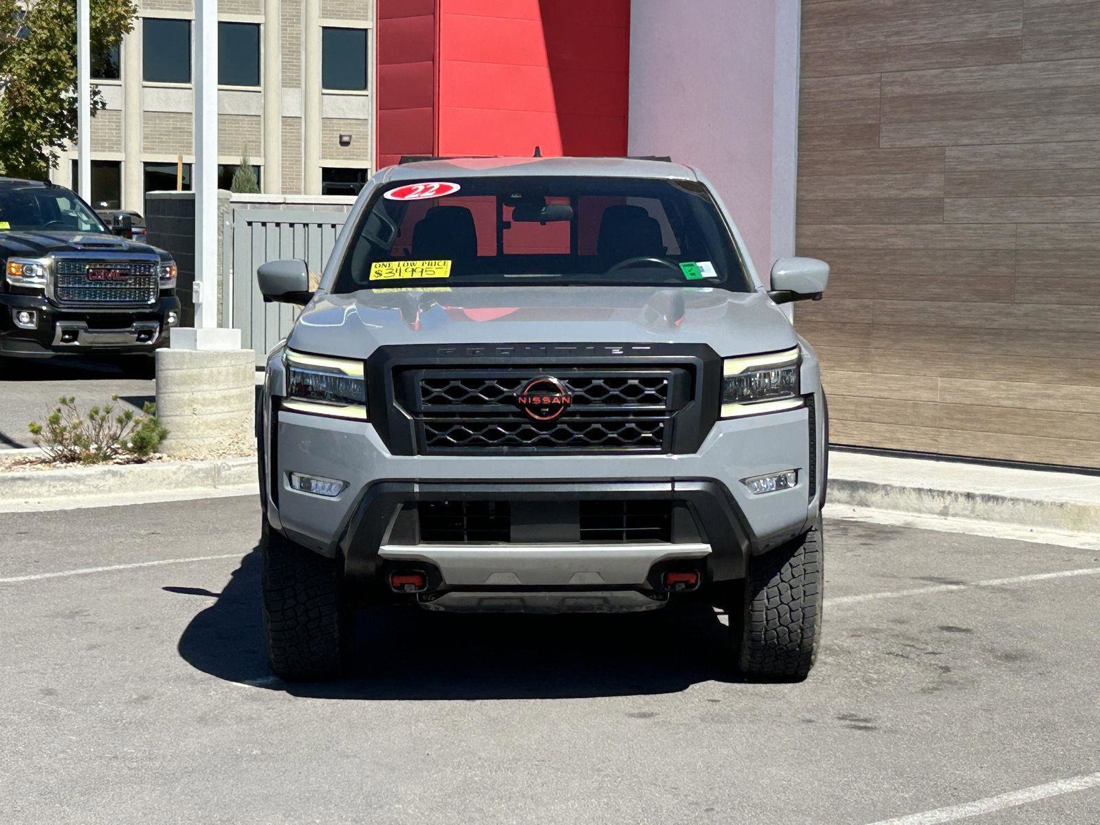 Used 2022 Nissan Frontier PRO-4X image 2