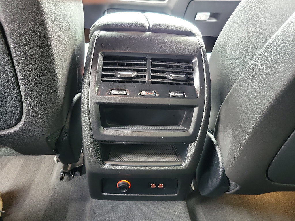 Used 2024 BMW X5 sDrive40i w/ M Sport Package RWD image 13