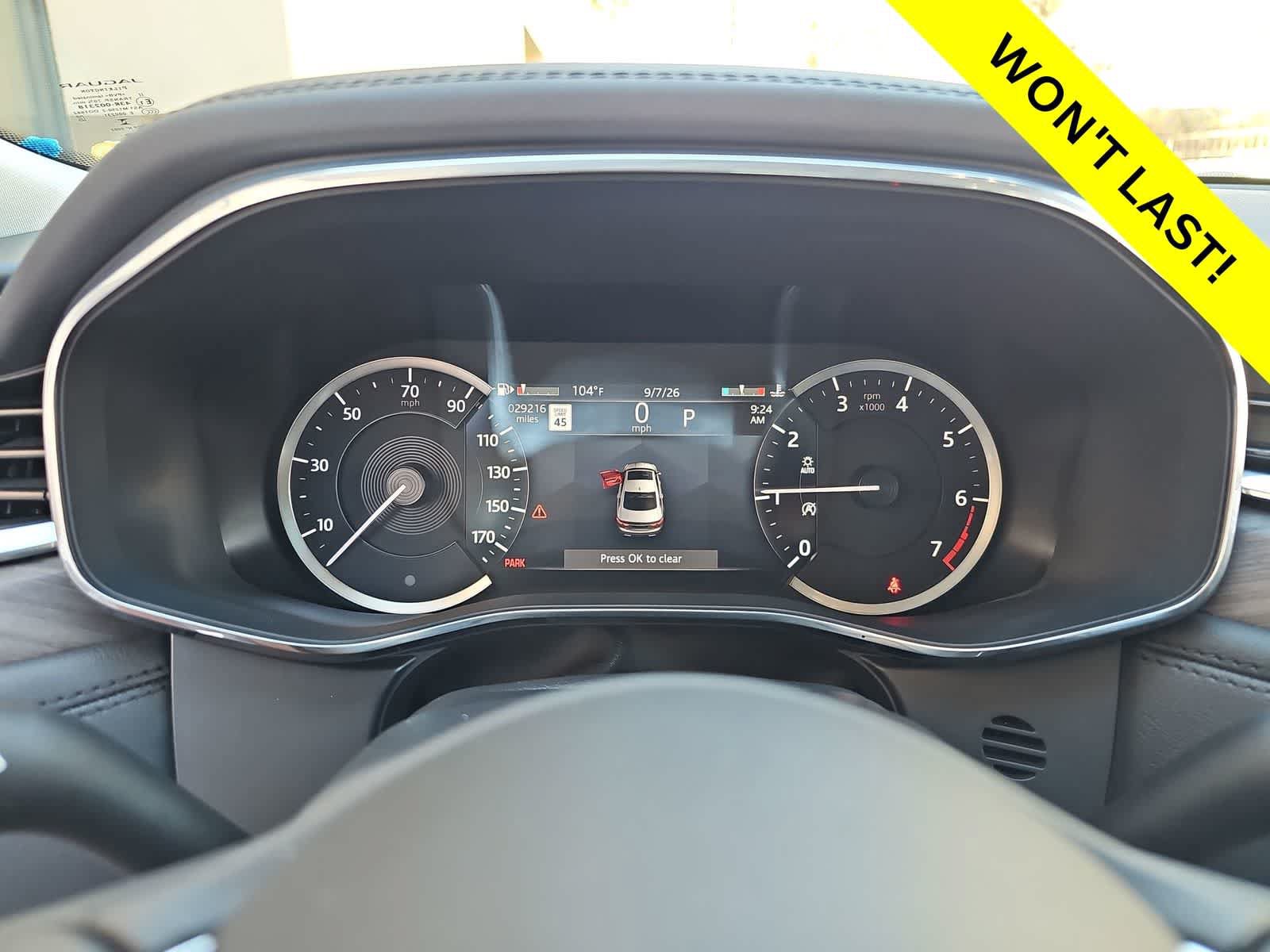 Used 2022 Jaguar XF SE RWD image 22