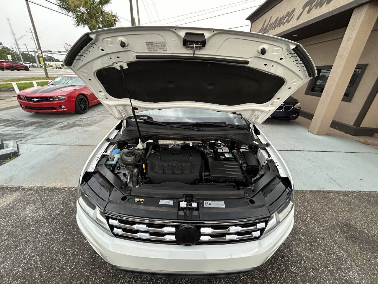 Used 2019 Volkswagen Tiguan SE FWD image 9