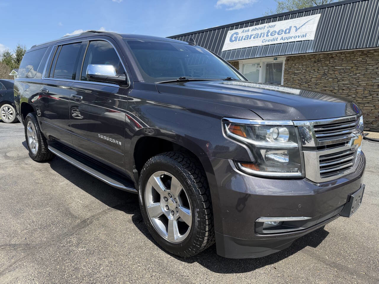 Used 2017 Chevrolet Suburban Premier AWD/4WD image 1