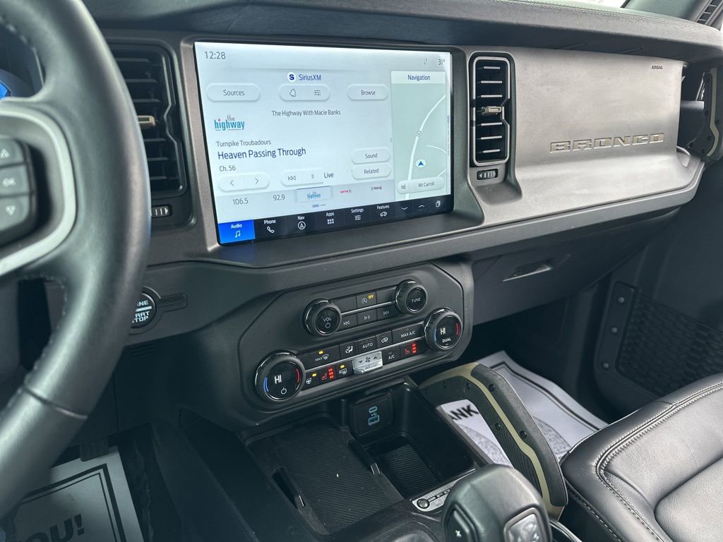 Used 2025 Ford Bronco Badlands image 42