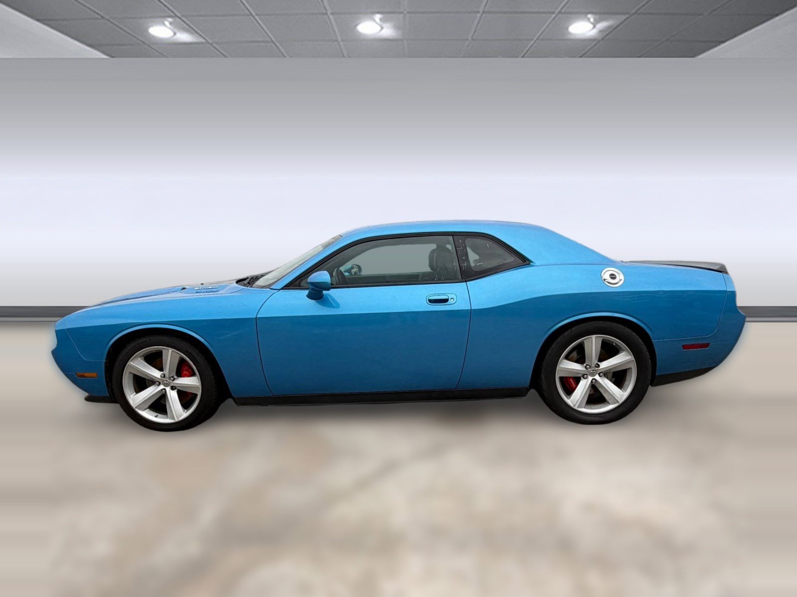 Used 2009 Dodge Challenger SRT8 w/ Spring Special Group RWD image 2