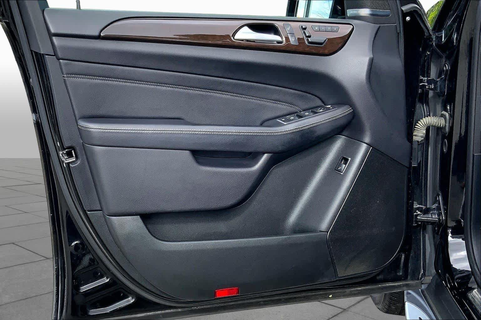 Used 2015 Mercedes-Benz ML 350 4MATIC image 22
