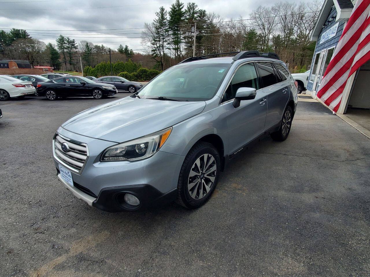 Used 2017 Subaru Outback 3.6R Limited AWD/4WD image 4