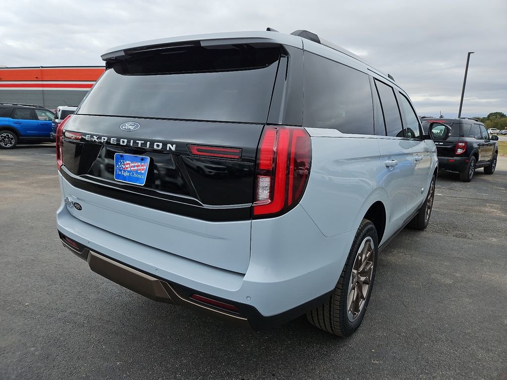 New 2025 Ford Expedition King Ranch image 11