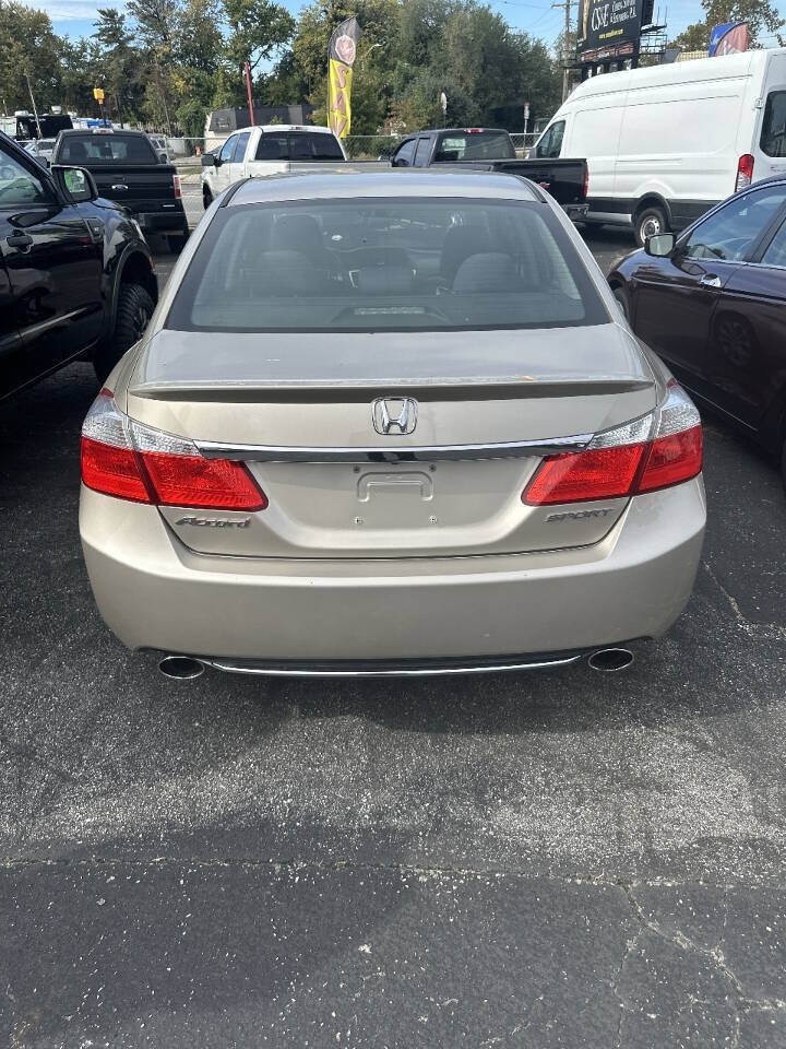 Used 2013 Honda Accord Sport image 4