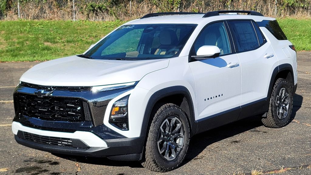 New 2026 Chevrolet Equinox ACTIV w/ Convenience Package III image 3