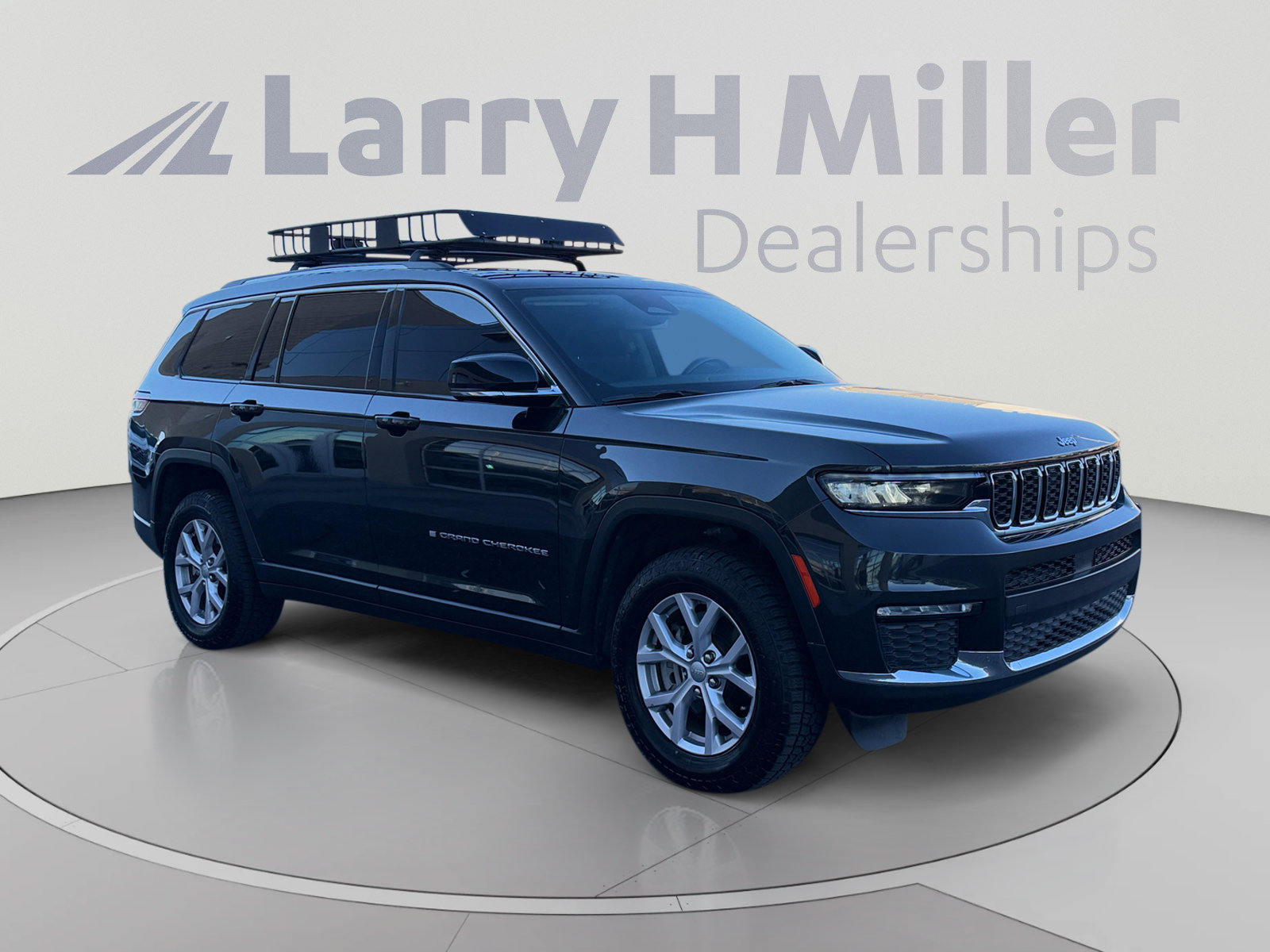 Used 2022 Jeep Grand Cherokee L Limited AWD/4WD image 7