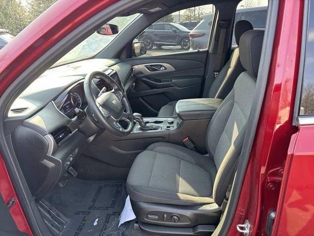 Used 2023 Chevrolet Traverse LT image 14