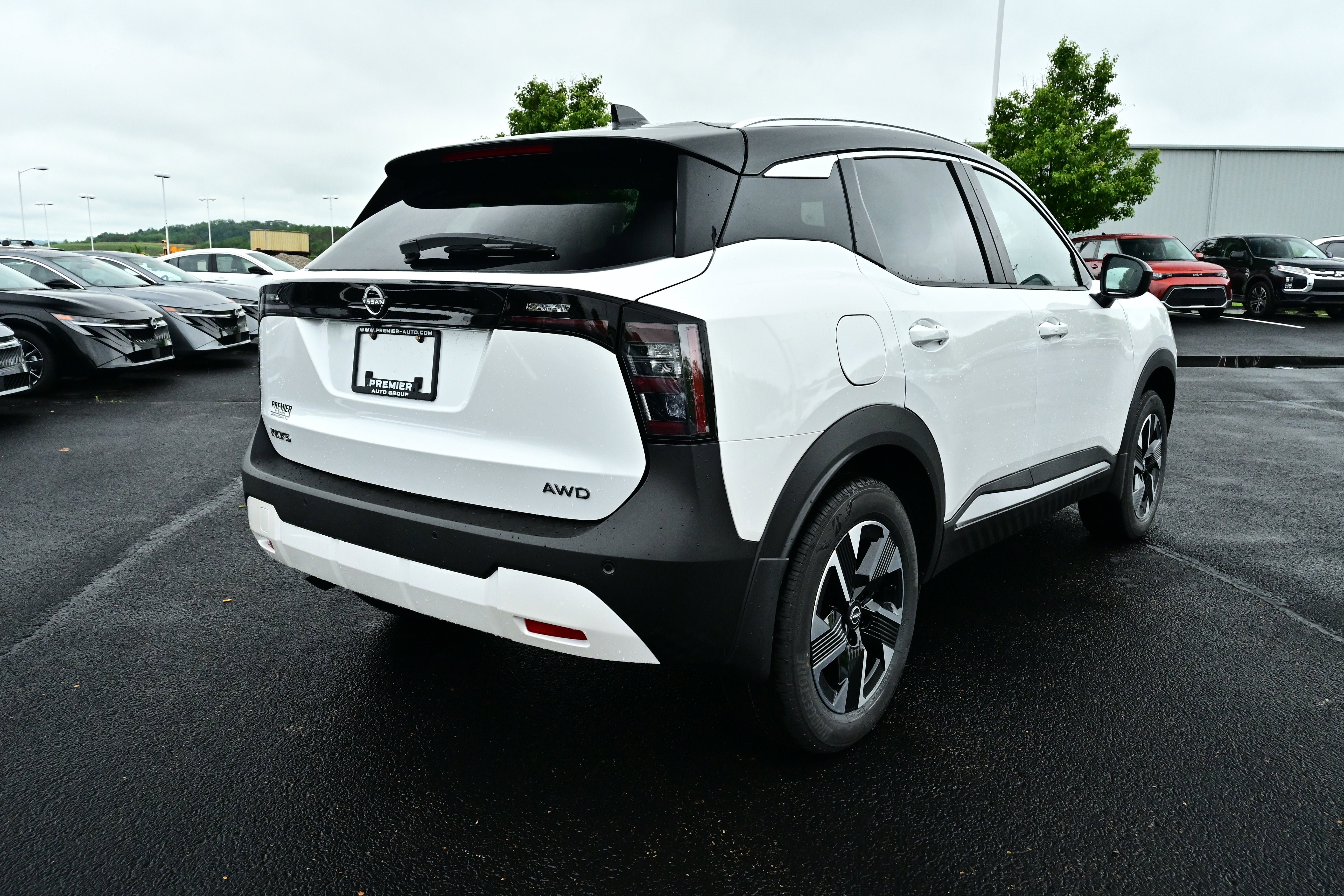 New 2026 Nissan Kicks SV w/ SV Premium Package AWD/4WD image 8
