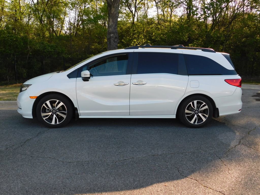 Used 2022 Honda Odyssey Touring image 2