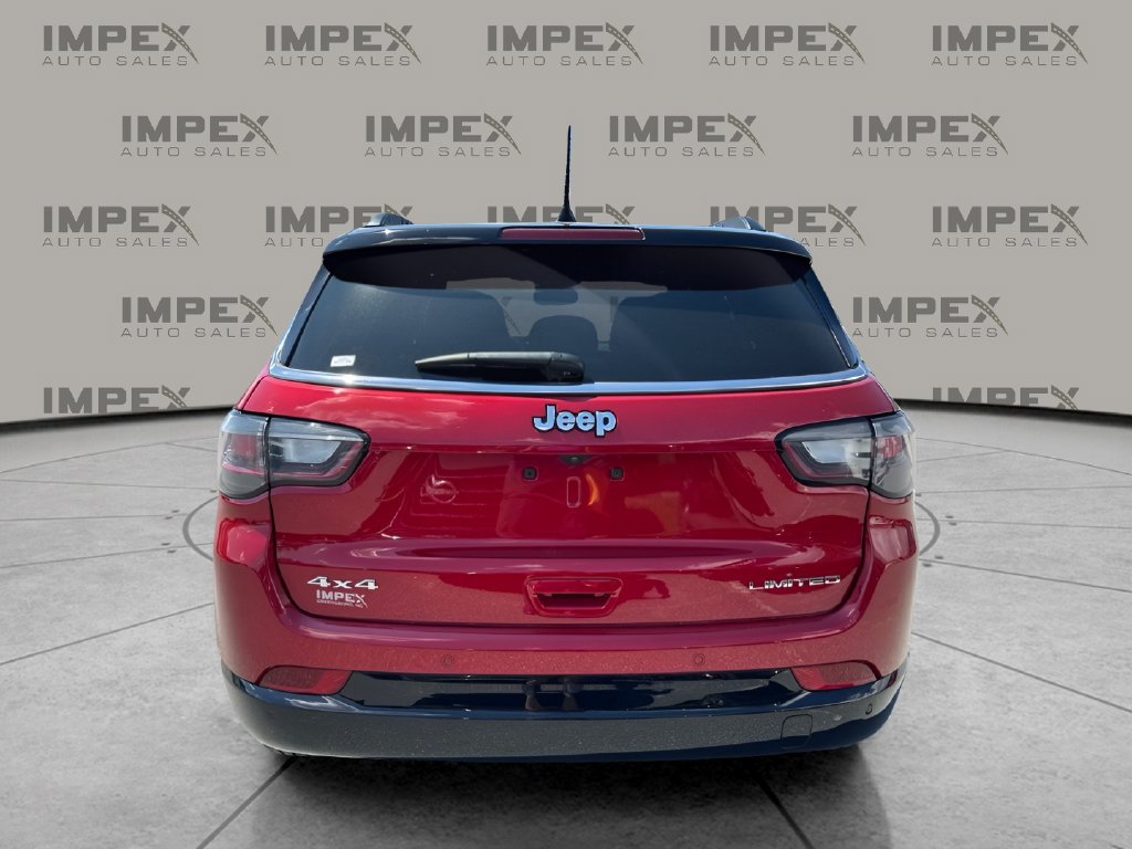 Used 2025 Jeep Compass Limited w/ Elite Group AWD/4WD image 4