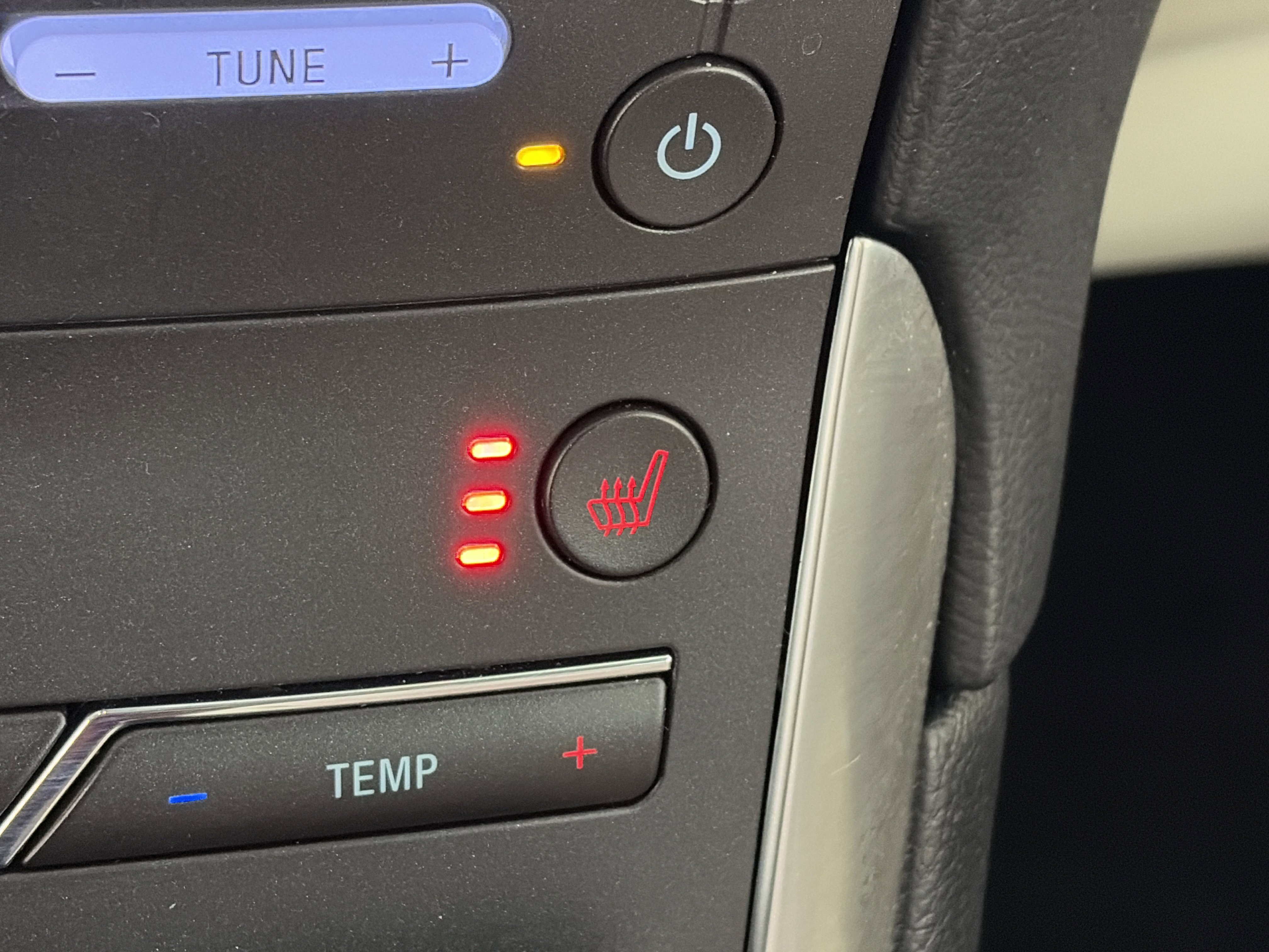 Used 2019 Ford Edge Titanium w/ Cold Weather Package image 26